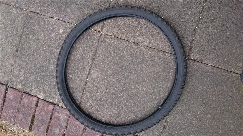 halfords bike tyres 26 x 1.95